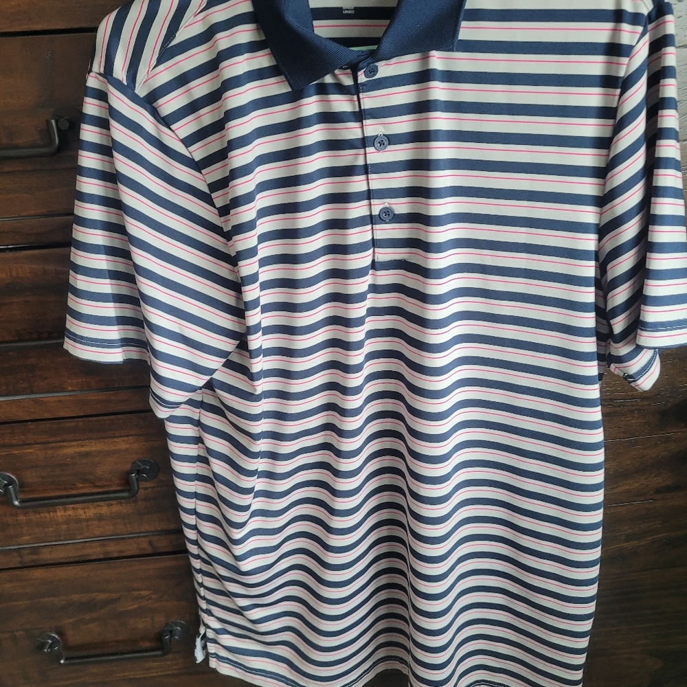 Adidas Men golf shirt Medium